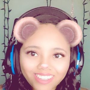 Meet your Posher, Ivonne